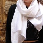 Μεταξωτή Εσάρπα Εκρού από Βρασμένο Μαλακό Σαντούκ 70x180 εκ.