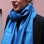 Μεταξωτή Εσάρπα Μπλε από Βρασμένο Μαλακό Σαντούκ 70x180 εκ.